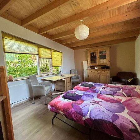 B&B 'T Buitenkansje Алмере Экстерьер фото